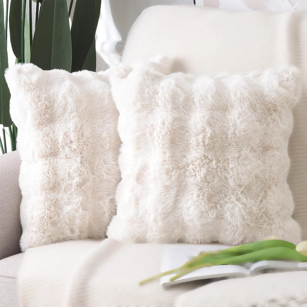 Coussin Soffice crème à relief pelucheux